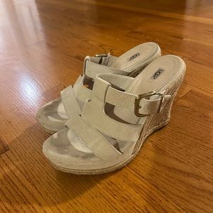 UGG size 7 wedge cream